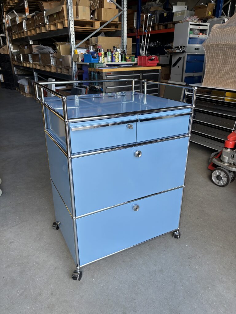 USM Haller Wickelkommode, hellblau*
