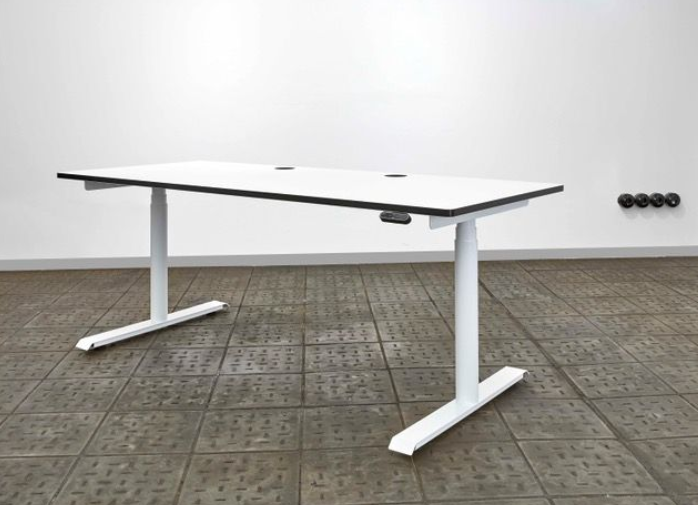 E-Tisch, Gestell Marke Linak, Platte 175 x 75 cm