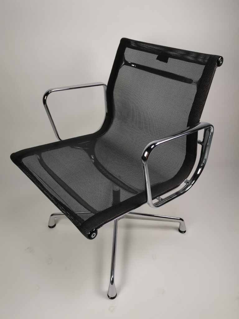 Alu Chair EA 108, Netzbezug schwarz